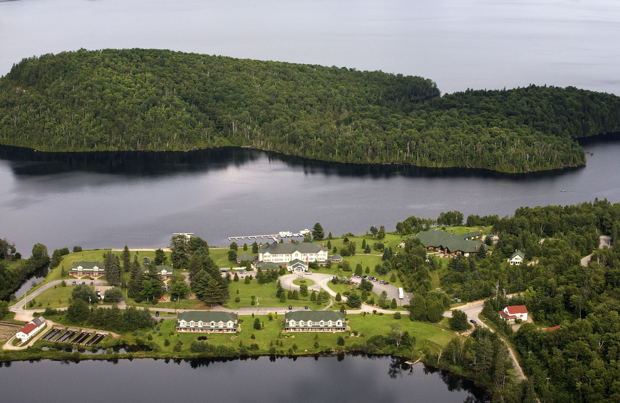 Auberge Du Lac-A-L'Eau-Claire Saint-Alexis-des-Monts Dış mekan fotoğraf