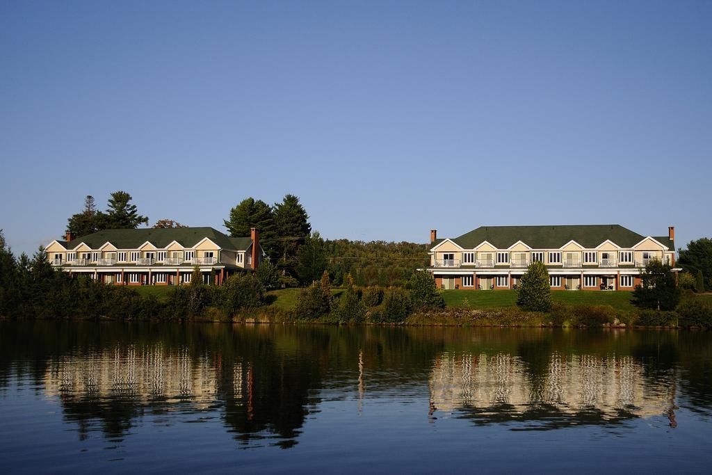 Auberge Du Lac-A-L'Eau-Claire Saint-Alexis-des-Monts Dış mekan fotoğraf